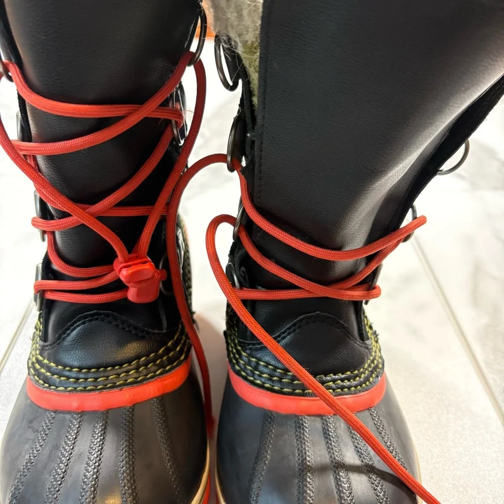 Sorrel Girls Joan of Artic Size 2 Waterproof Snow Boots